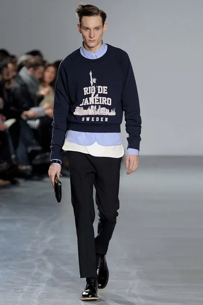 Look 4